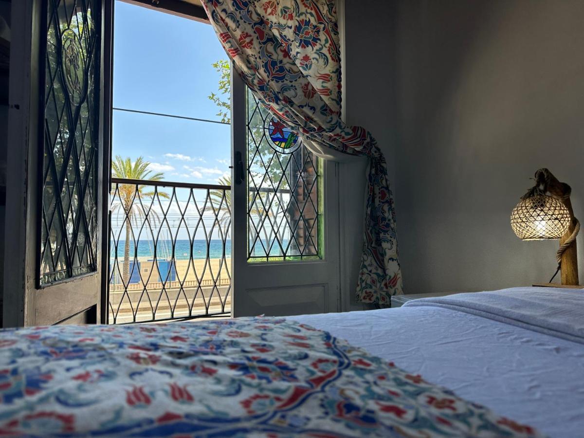 Vilador Beach Hotel El El Masnou Dış mekan fotoğraf